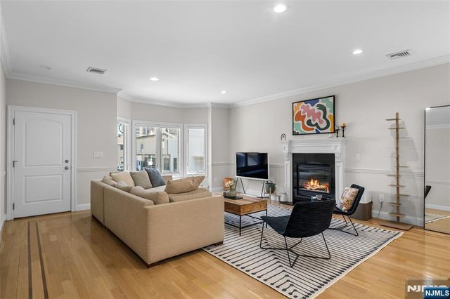 8 Marion Avenue, Cliffside Park, NJ 07010