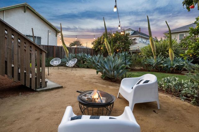 878 57TH STREET, Oakland, CA 94608