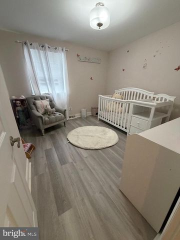 854 PHILLIPS RD, Warminster, PA 18974