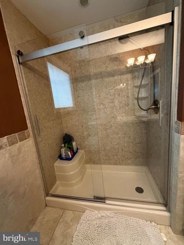 854 PHILLIPS RD, Warminster, PA 18974