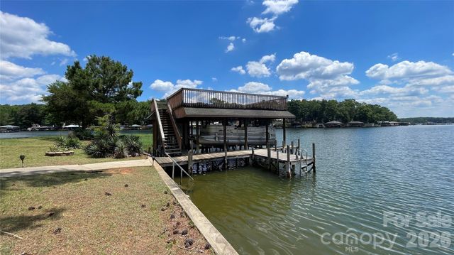 128 Curran Point Drive, Norwood, NC 28128
