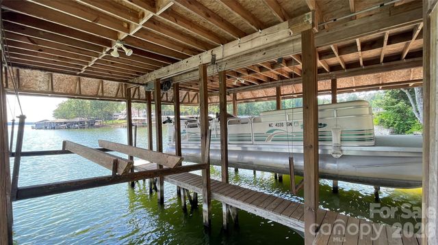 128 Curran Point Drive, Norwood, NC 28128