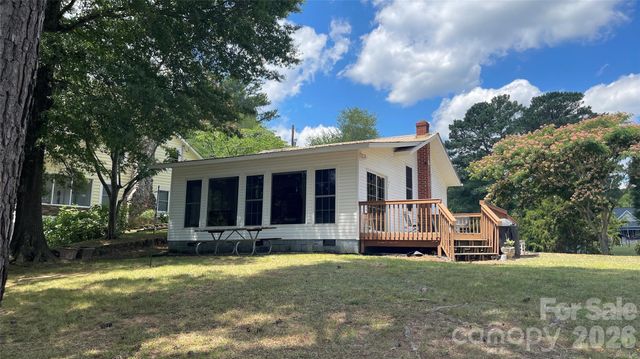 128 Curran Point Drive, Norwood, NC 28128
