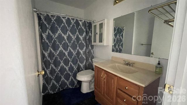 128 Curran Point Drive, Norwood, NC 28128