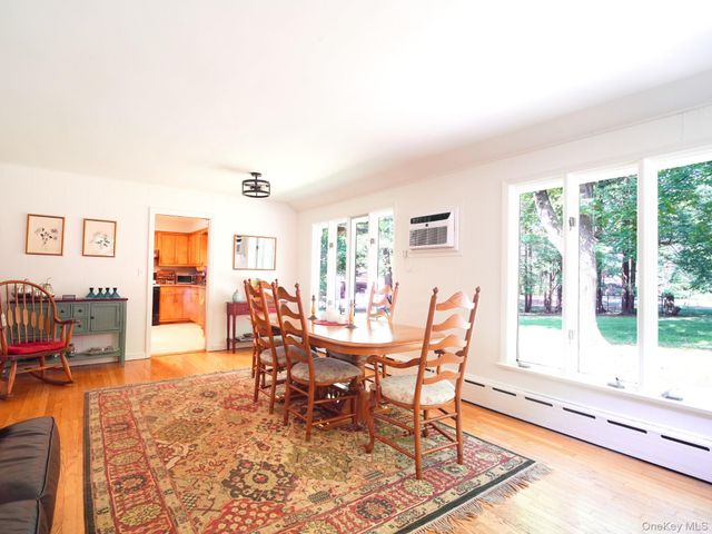 10 LINDA Drive, Montebello, NY 10901