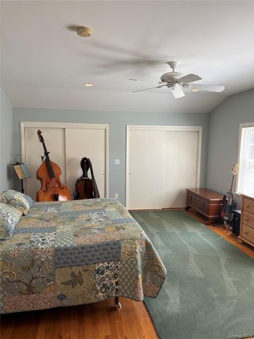 10 LINDA Drive, Montebello, NY 10901