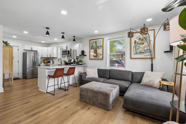 4003 Cedar Cir, Nashville, TN 37218
