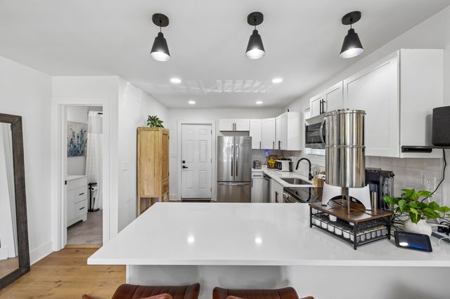 4003 Cedar Cir, Nashville, TN 37218
