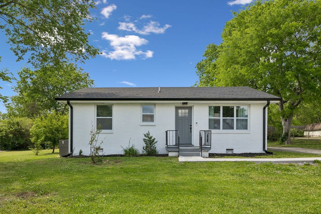 4003 Cedar Cir, Nashville, TN 37218
