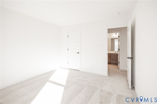 18728 Palisades Cove Trl, Moseley, VA 23120