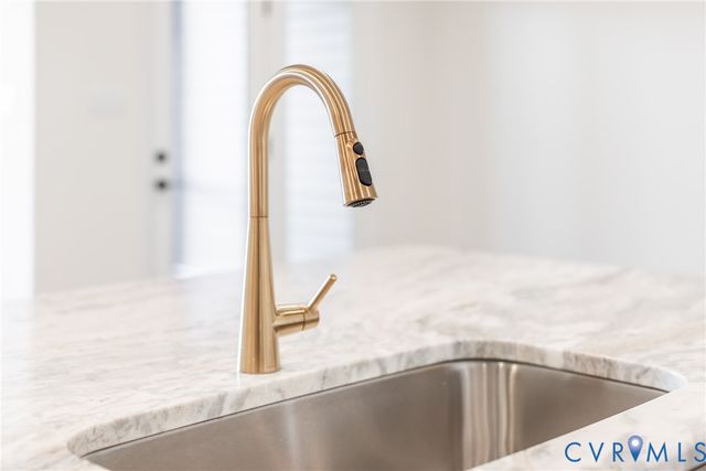 18728 Palisades Cove Trl, Moseley, VA 23120