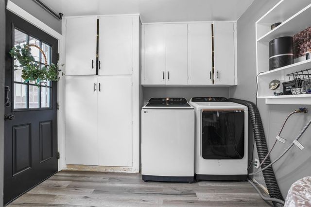 407 W H St, Oakdale, CA 95361