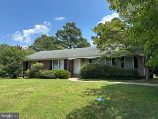2 ALGONQUIN RD, Cambridge, MD 21613