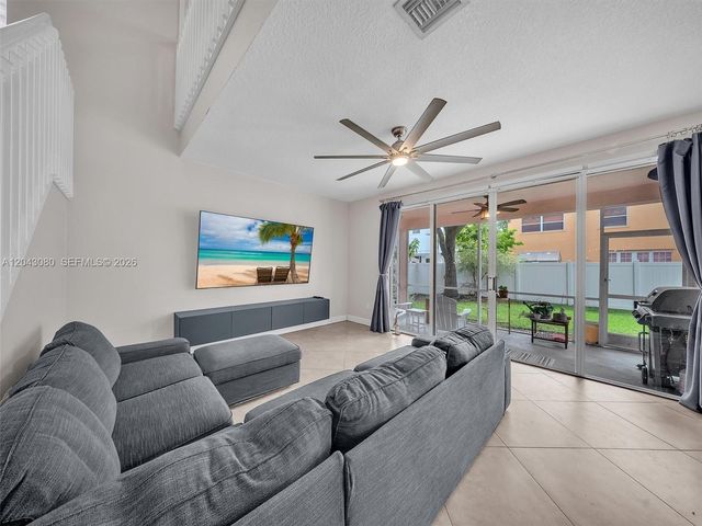 4907 SW 166th Avenue, Miramar, FL 33027