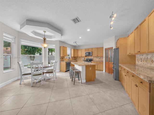 4907 SW 166th Avenue, Miramar, FL 33027