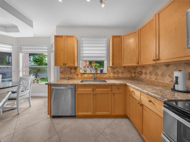 4907 SW 166th Avenue, Miramar, FL 33027