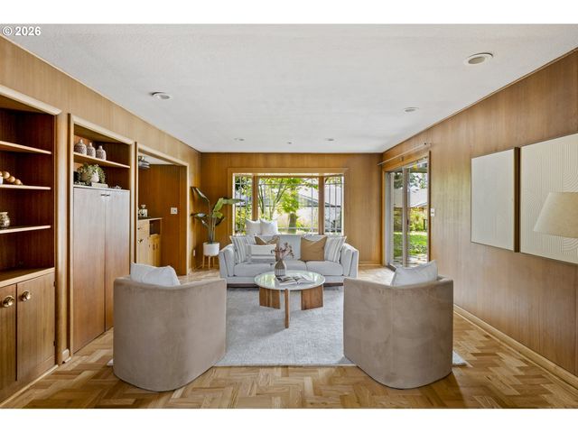 3140 Ne ALAMEDA St, Portland, OR 97212