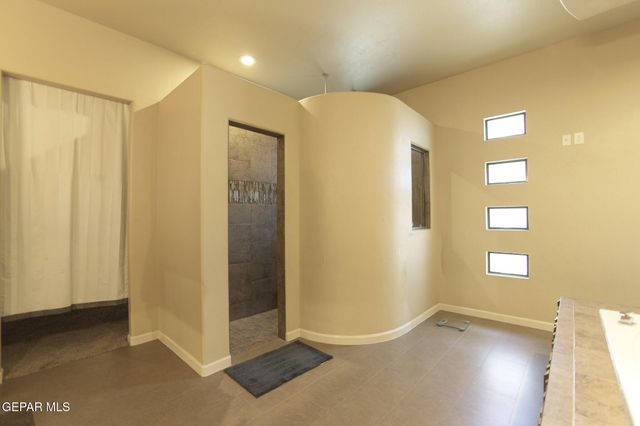 14200 RAINBOW POINT Drive, El Paso, TX 79938