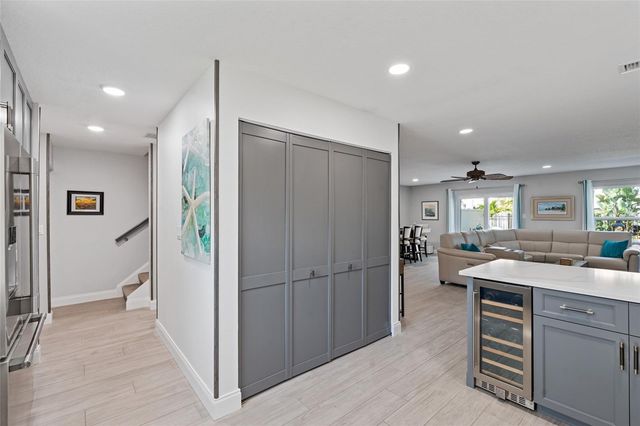 2700 BAYSHORE BOULEVARD 560, Dunedin, FL 34698