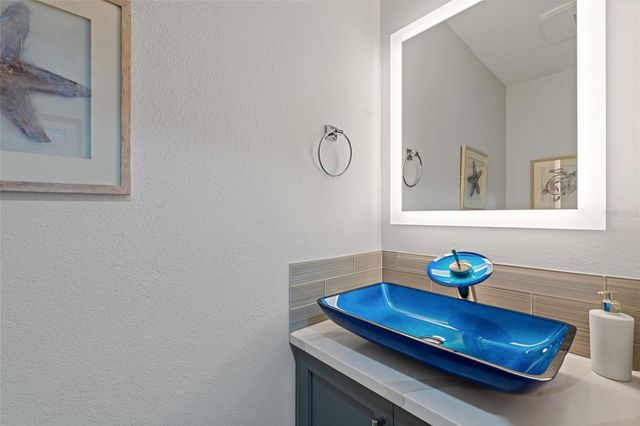 2700 BAYSHORE BOULEVARD 560, Dunedin, FL 34698