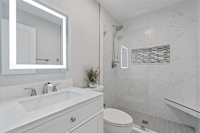 2700 BAYSHORE BOULEVARD 560, Dunedin, FL 34698