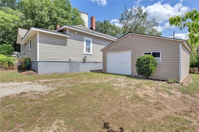 41 Poplar Street, Porterdale, GA 30014