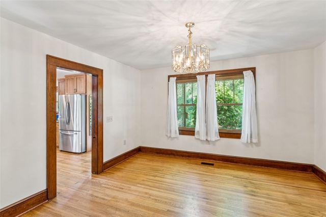 321 S Pine Street, Walhalla, SC 29691