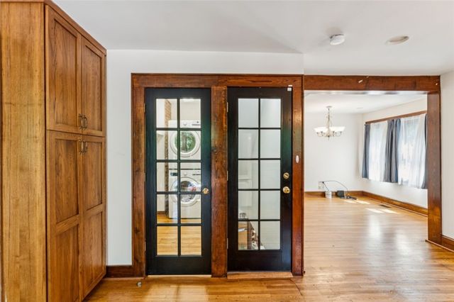 321 S Pine Street, Walhalla, SC 29691