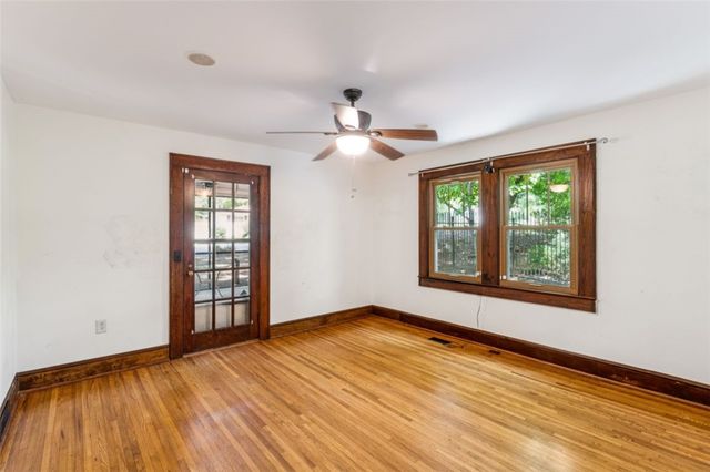 321 S Pine Street, Walhalla, SC 29691