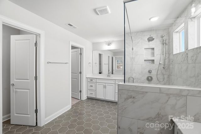 124 Longwood Road, Mooresville, NC 28115