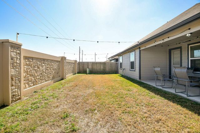 2211 Bright Sunrise Trail, Fresno, TX 77545