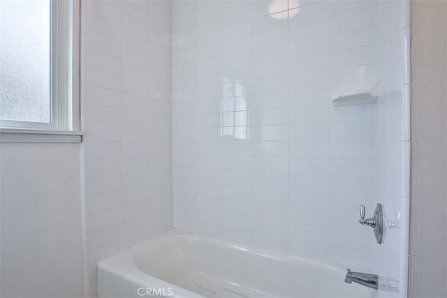 854 Alandele Avenue, Los Angeles, CA 90036