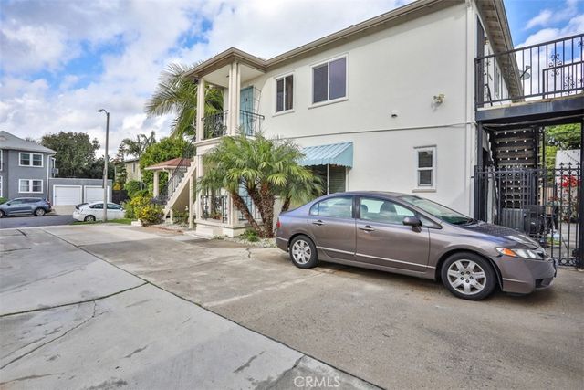 854 Alandele Avenue, Los Angeles, CA 90036