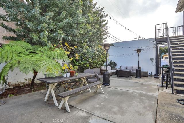 854 Alandele Avenue, Los Angeles, CA 90036