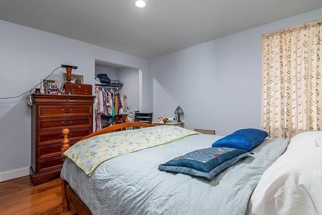 3871 Mendon Rd, Cumberland, RI 02864