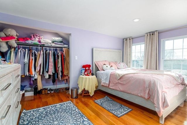 3871 Mendon Rd, Cumberland, RI 02864