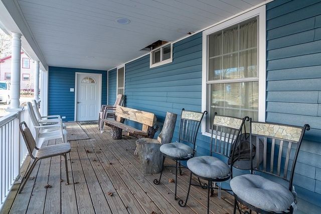 3871 Mendon Rd, Cumberland, RI 02864