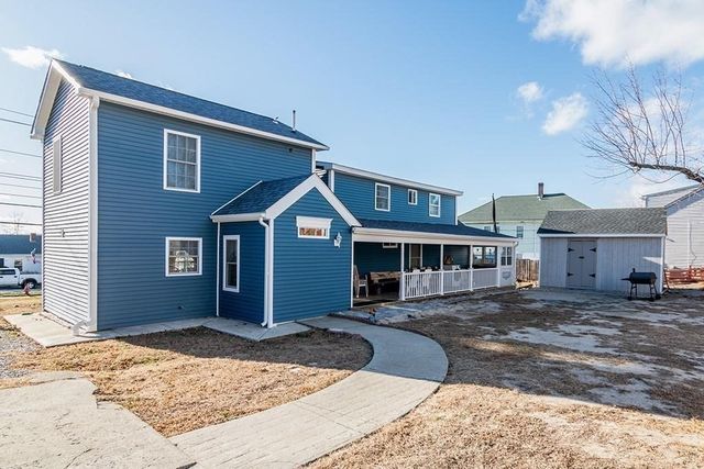 3871 Mendon Rd, Cumberland, RI 02864
