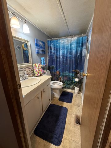 128 Hood Rd, Cottontown, TN 37048