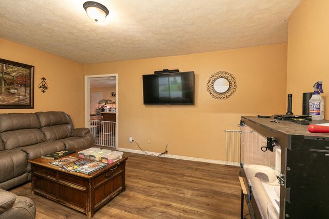 803 W Morningside Street, Springfield, MO 65807