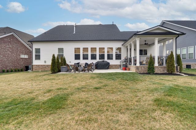 5036 High Park Hill Dr, Arrington, TN 37014