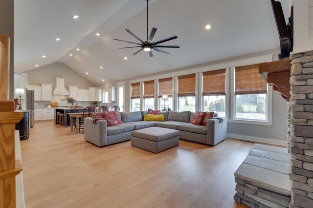 5036 High Park Hill Dr, Arrington, TN 37014