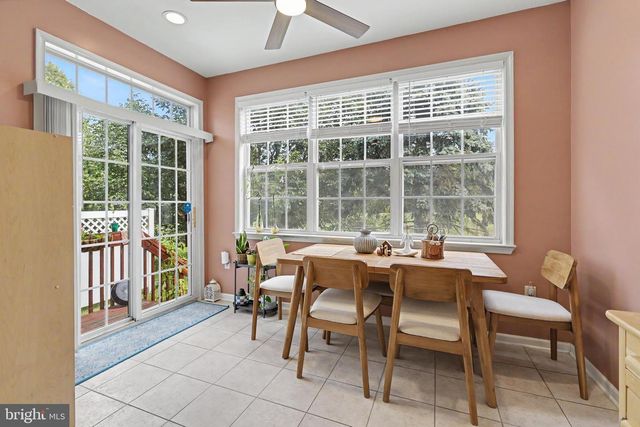 16 SHELLEY CIR, East Windsor, NJ 08520