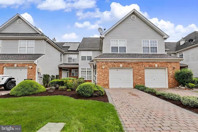 16 SHELLEY CIR, East Windsor, NJ 08520