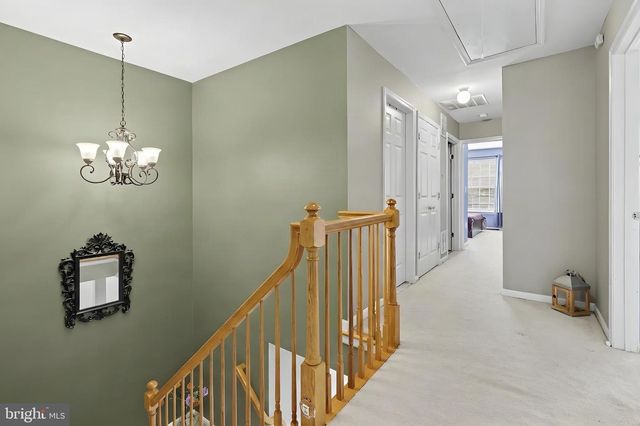 16 SHELLEY CIR, East Windsor, NJ 08520