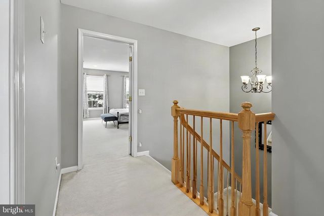 16 SHELLEY CIR, East Windsor, NJ 08520