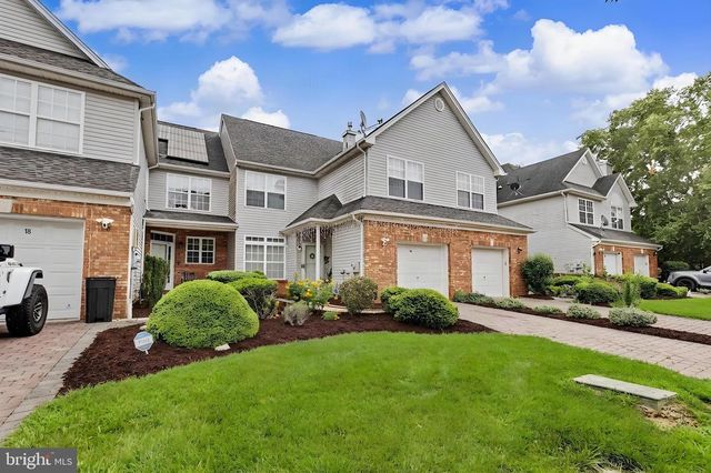 16 SHELLEY CIR, East Windsor, NJ 08520