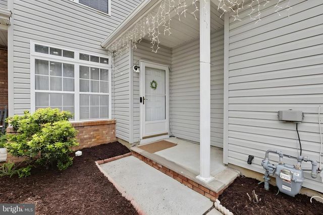 16 SHELLEY CIR, East Windsor, NJ 08520