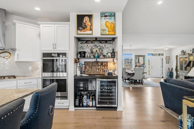 1740 Cobblestone COURT, Lake Geneva, WI 53147