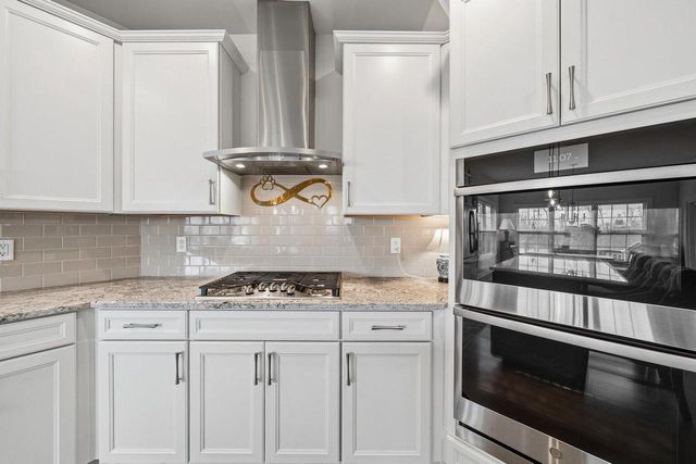 1740 Cobblestone COURT, Lake Geneva, WI 53147